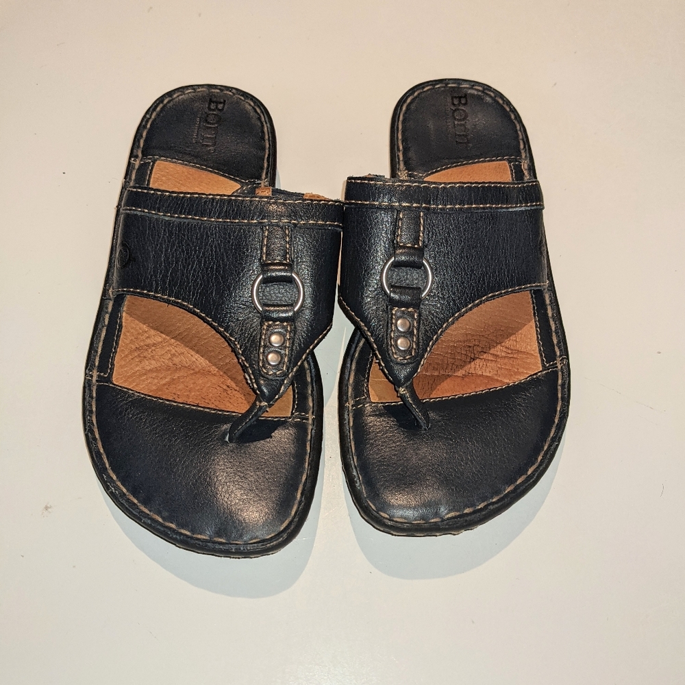 Born Leather Thong Flip Flop Sandal Size 6